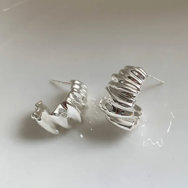 Boucles d’Oreilles Drapées – Image 2