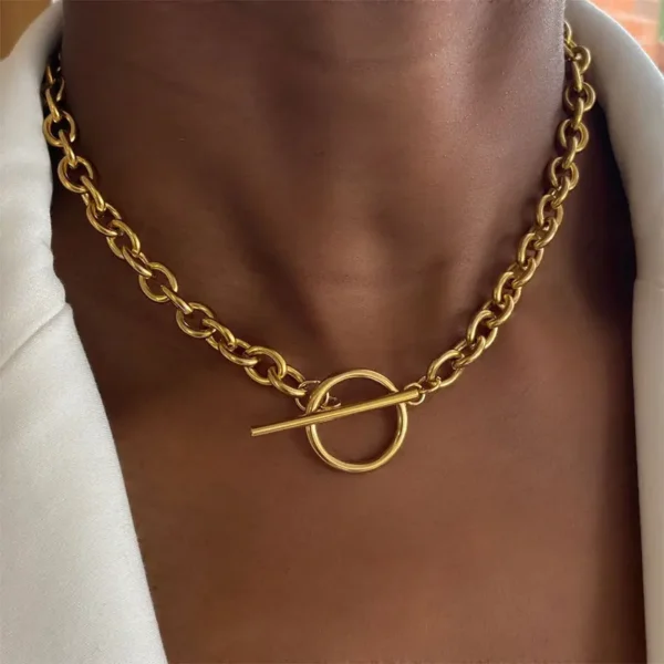 Collier Nova